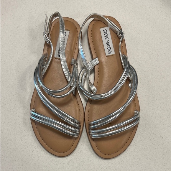 Steve Madden Metallic Silver Strappy Sandals - Picture 1 of 6